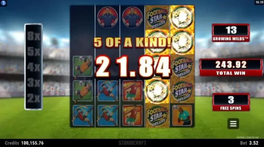 Football Star Deluxe slot screenshot 